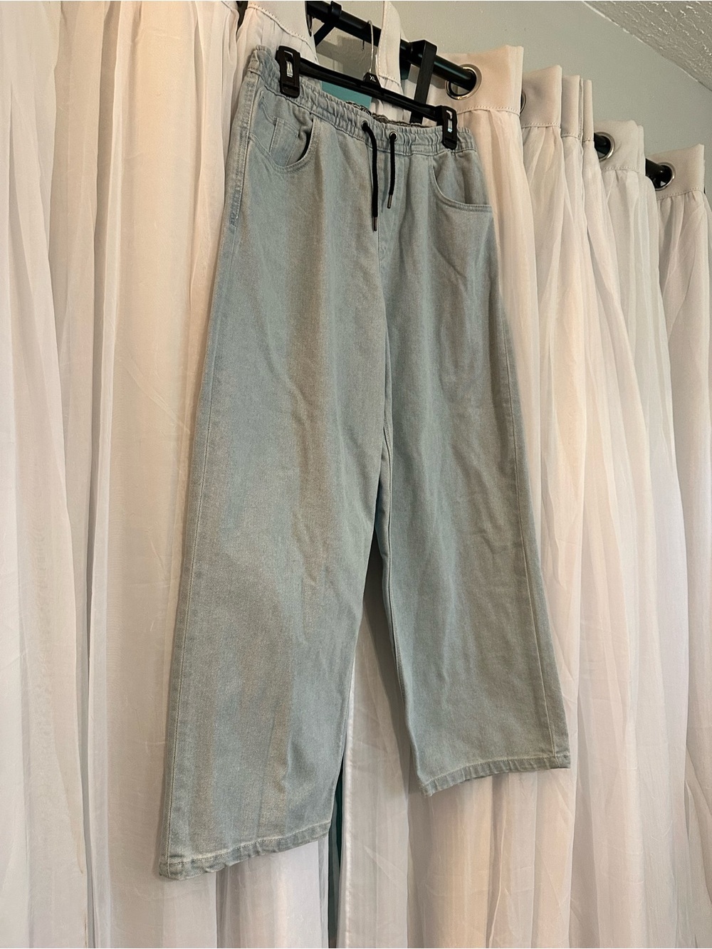 Volcom Men’s Light Wash Denim Wide-Leg Lounge Pants with Pockets and Drawstring